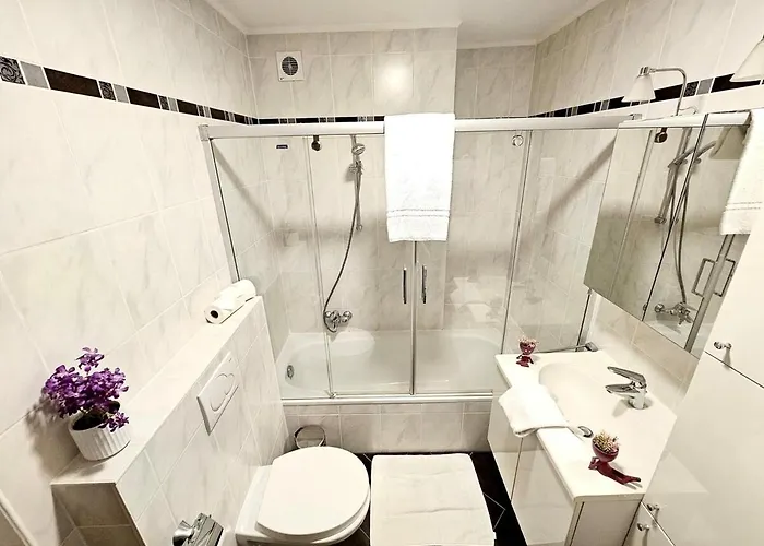 Escape - Cozy 1br Flat With Terrace&parking Lejlighed