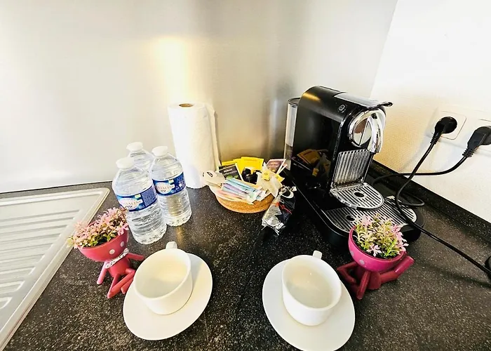 Apartment Escape - Cozy 1br Flat With Terrace&parking