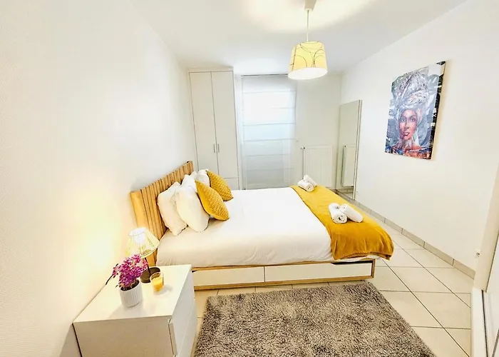 Escape - Cozy 1br Flat With Terrace&parking Luxemburg